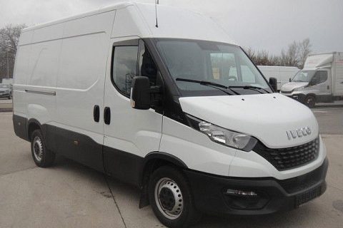 IVECO Daily 35S16 RS 3.520 mm - AHK 3.500 KG